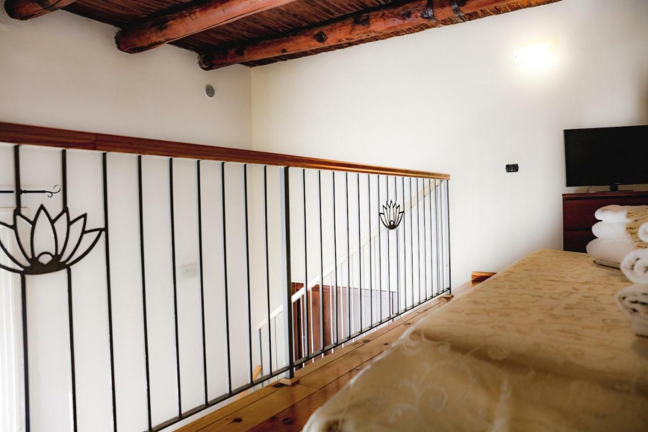 Spicchi Di Sole Bed and Breakfast Neapel Exteriör bild