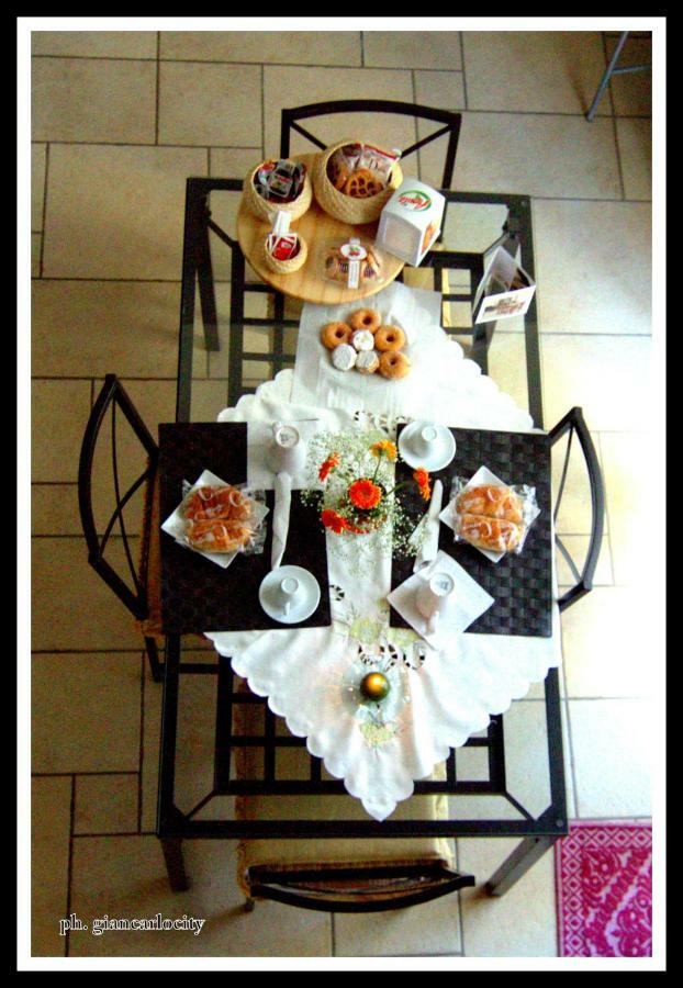Spicchi Di Sole Bed and Breakfast Neapel Exteriör bild