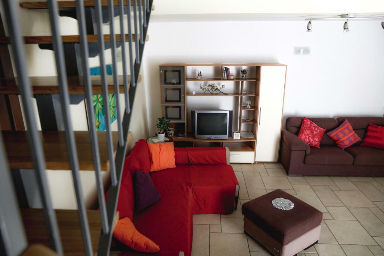 Spicchi Di Sole Bed and Breakfast Neapel Exteriör bild